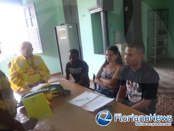 Quadrilheiros discutem a realização do festival de quadrilhas em Floriano.(Imagem:FlorianoNews)