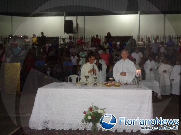 Feriado de Nossa Senhora das Graças teve procissão e missa em Floriano. (Imagem:FlorianoNews)