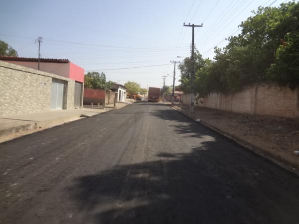 Obras de pavimentação na Av. Santos Dumont estão em andamento.(Imagem:FlorianoNews)