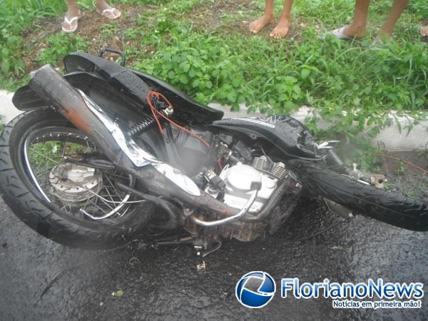 Colisão entre carro e moto deixa vítima fatal na BR 230.(Imagem:FlorianoNews)