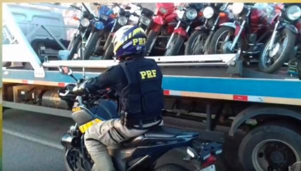 Operação da PRF apreende 60 motos e prende quatro pessoas em Floriano e Nazaré.(Imagem:PRF)