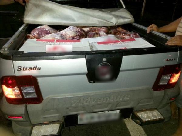 PRF apreende mais de 800 quilos de carne na BR-343 no Norte do Piauí.(Imagem:PRF)