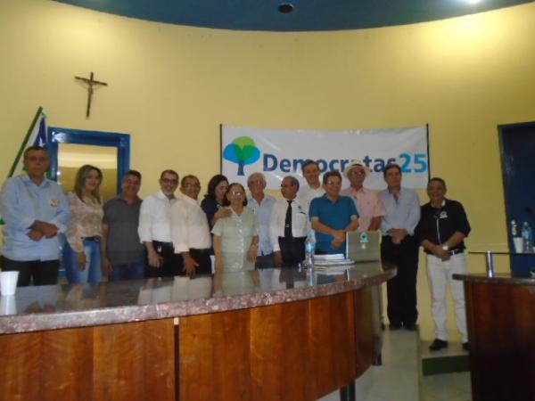DEM faz validação do nome de Ana Cleide como candidata a vice-prefeita de Floriano.(Imagem:FlorianoNews)