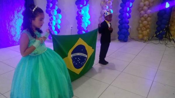 Escola Mega de Floriano realiza formatura da educação infantil.(Imagem:FlorianoNews)