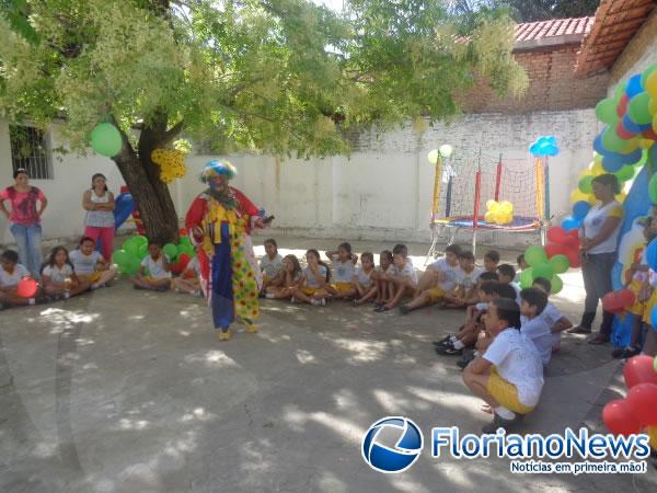 Escola Mega de Floriano realiza manhã recreativa para alunos.(Imagem:FlorianoNews)