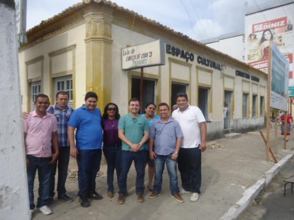 Fábio Novo visita obras do Espaço Cultural Christino Castro, em Floriano. (Imagem:FlorianoNews)