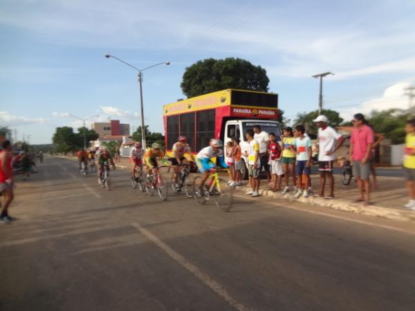 1&ordf; Volta do Anel Vi&aacute;rio de Floriano(Imagem: FlorianoNews)