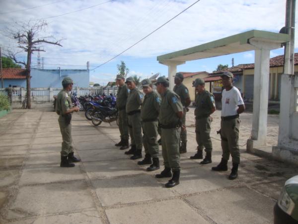 Policiais que fizeram a guarda do municipio no Domingo dia 24(Imagem:redação)