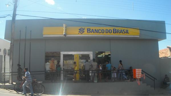 PM de Barão de Grajaú adota medidas para inibir ataques em agência bancária.(Imagem:FlorianoNews)