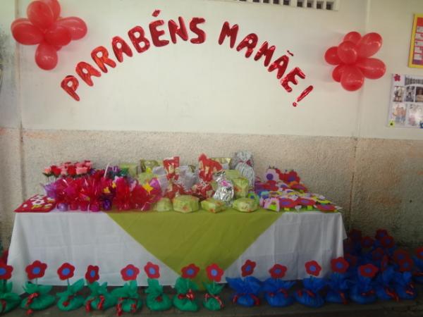 Escola Municipal realizou comemoração para as mães.(Imagem:FlorianoNews)