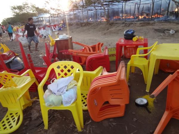 Incêndio destrói barracas na prainha em Barão de Grajaú.(Imagem:FlorianoNews)