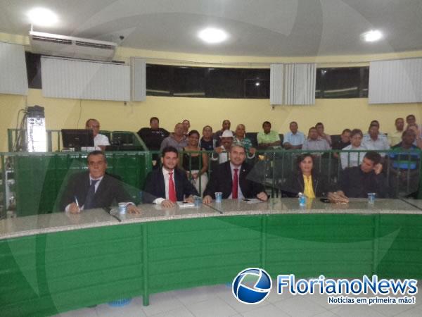 Vereador Carlos Antônio é eleito novo presidente. da Câmara de Floriano(Imagem:FlorianoNews)