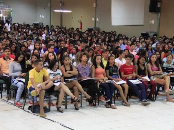 Estudantes do Piaui durante revisão para o Enem.(Imagem:Marcelo Cardoso/Seduc)