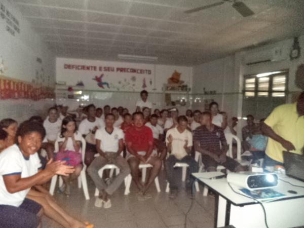 APAE de Floriano realiza abertura da Semana da Criança com palestra sobre drogas.(Imagem:FlorianoNews)