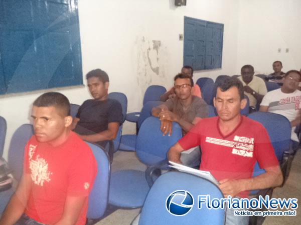 Mototaxistas de Floriano participam de capacitação.(Imagem:FlorianoNews)