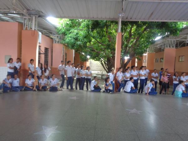 Grupo apresenta dança afro no Colégio Técnico de Floriano.(Imagem:FlorianoNews)