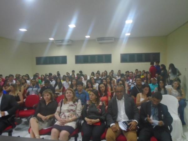 Acadêmicos participam da III Jornada Jurídica promovida pela FAESF.(Imagem:FlorianoNews)