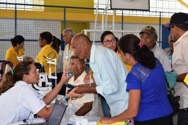 Pacientes atendidos pelo Programa Olhar Bem fazem retorno médico.(Imagem:Waldemir Miranda)