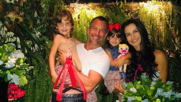 Kyra e Malvino e as filhas do casal(Imagem:Reprodução/Instagram)