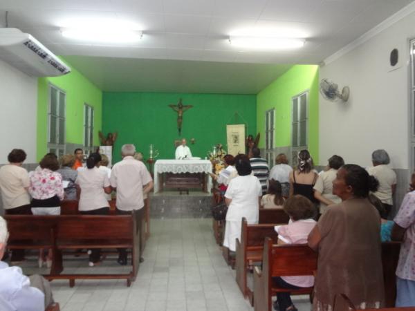 Católicos celebram Corpus Christi com missa e procissão em Floriano.(Imagem:FlorianoNews)