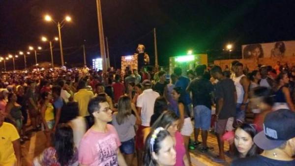 Arrastão dos Paredões marca o terceiro dia de Carnaval em Floriano.(Imagem:SECOM)