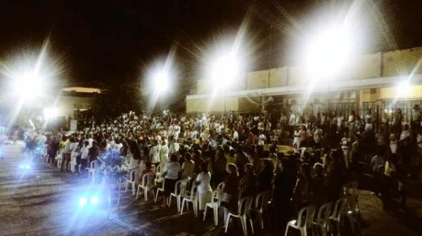 Procissão e missa encerram festejos de Nossa Senhora das Graças em Floriano.(Imagem:FlorianoNews)