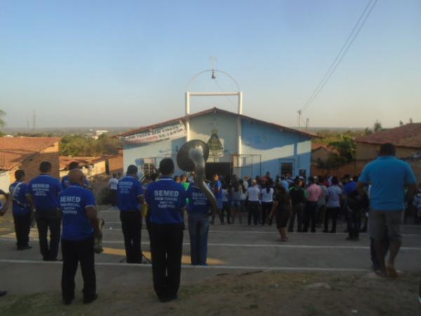 Comunidade católica participa da abertura dos festejos de Nossa Senhora Aparecida.(Imagem:FlorianoNews)