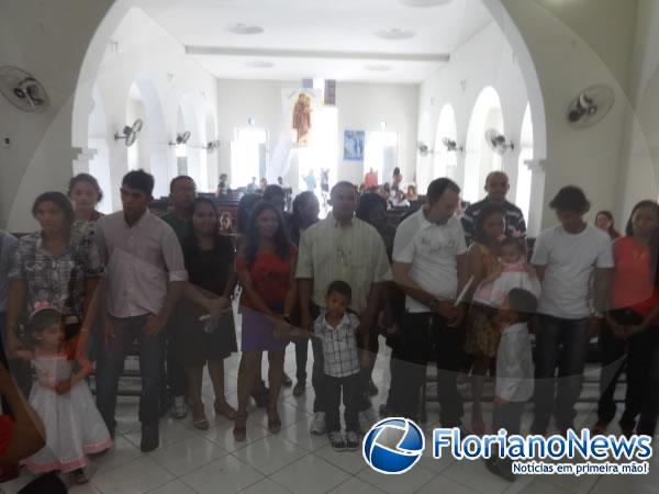 Procissão e missa marcam encerramento dos Festejos de Santo Antônio.(Imagem:FlorianoNews)