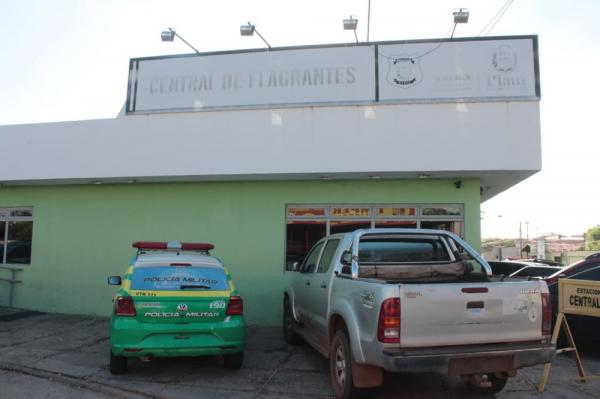 Suspeito foi levado para a Central de Flagrantes de Teresina.(Imagem:José Marcelo/G1)