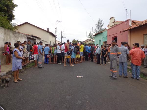 Trabalhador cai de caminhão de lixo e morre atropelado em Floriano.(Imagem:FlorianoNews)