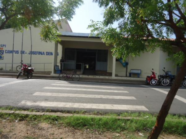 Universidade Estadual do Piauí, Campus Josefina Demes, em Floriano.(Imagem:FlorianoNews)