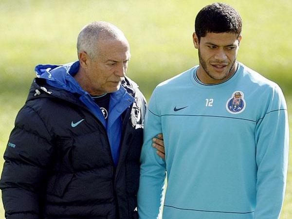 Jesualdo Ferreira foi tricampeão português no Porto, onde comandou Hulk(Imagem:Agência Reuters)