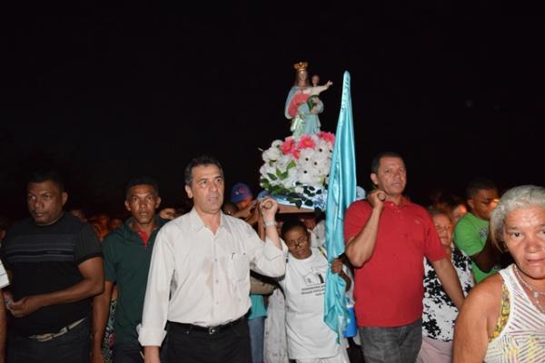 Gilberto Júnior participa da procissão de Nossa Senhora da Guia.(Imagem:Waldemir Miranda)