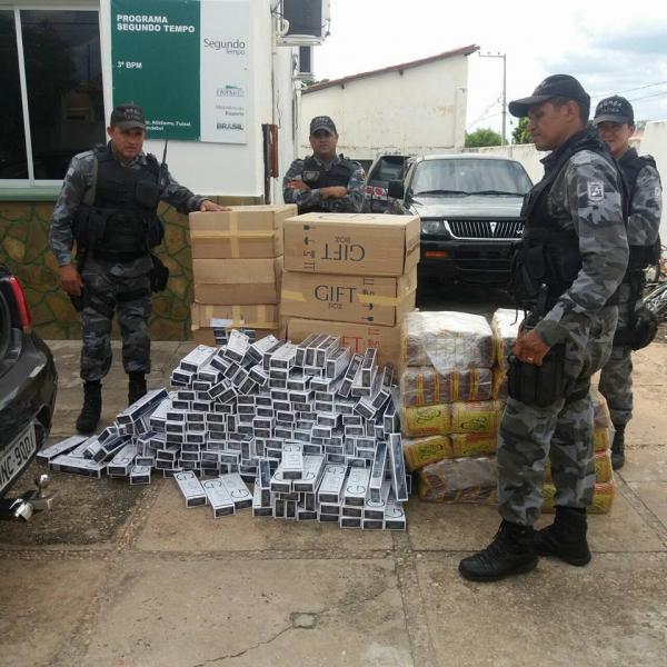 Força Tática apreende R$ 7 mil em carga de cigarros no Centro de Floriano.(Imagem:Divulgação/Polícia Militar)