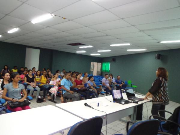 UESPI/Floriano realiza Seminário de Introdução à Pedagogia.(Imagem:FlorianoNews)