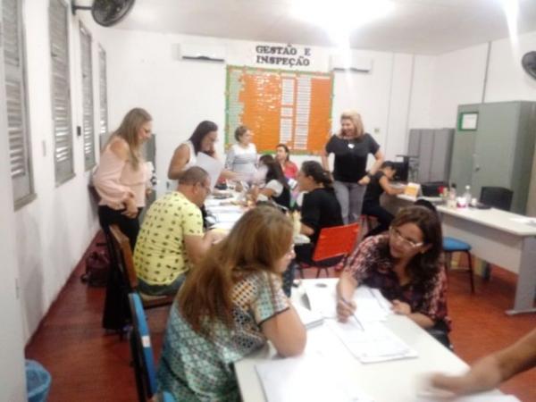 Seduc realiza encontro de trabalho com gestores de escolas da 10ª GRE de Floriano.(Imagem:FlorianoNews)