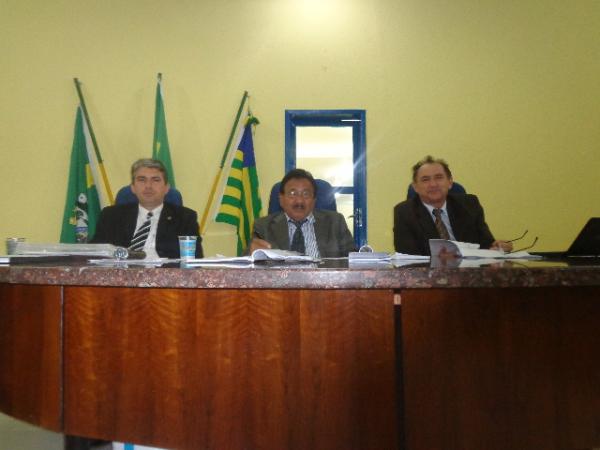 Vereadores Mauricio Bezerra (PTB) , Manoel Simplício da Silva (PV) e Antônio Reis (PSDC).(Imagem:FlorianoNews)