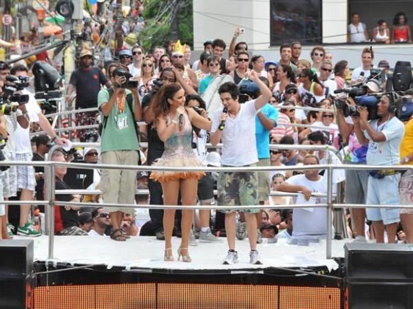 Ivete canta com Luan Santana no bloco em Salvador (Imagem:Eduardo Freire/G1)