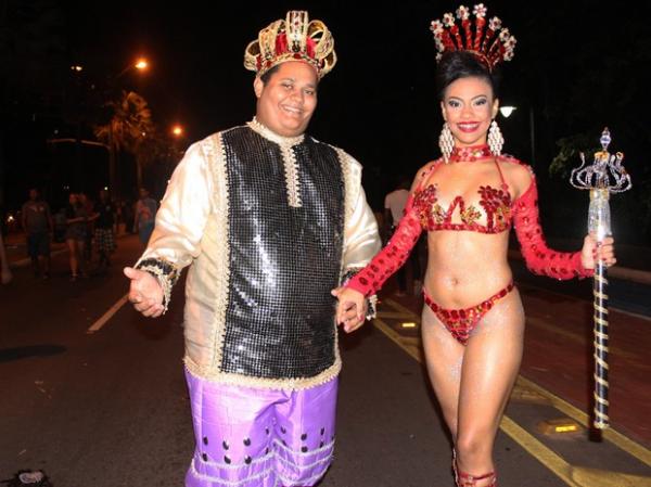Rei e Rainha do Carnaval 2014 de Teresina durante desfile na Avenida Marechal.(Imagem:Patr&iacute;cia Andrade/G1)