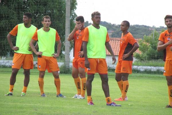 River-PI tem duas mudanças certas para o duelo com o Ceará.(Imagem:Emanuele Madeira/GloboEsporte.com)