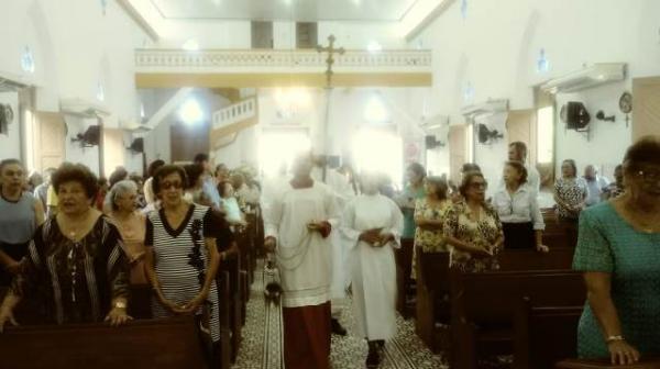 Missa matinal encerra dos festejos de São Pedro de Alcântara em Floriano.(Imagem:FlorianoNews)