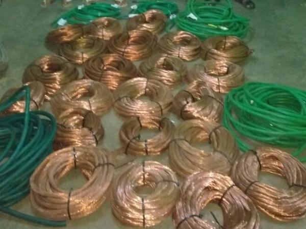 Polícia conseguiu recuperar 700 kg de fio de cobre.(Imagem:Divulgação/Polícia Militar)