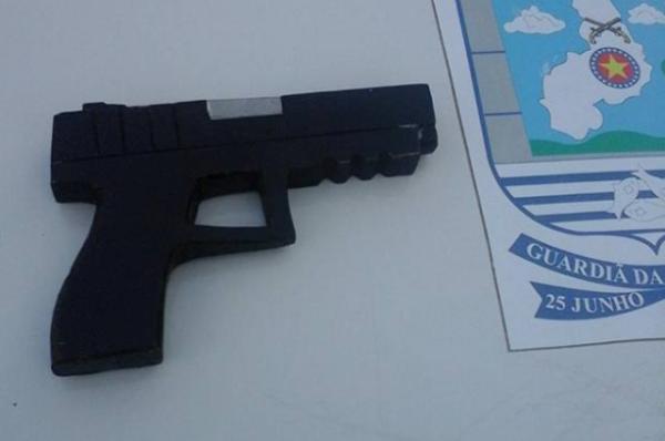 Adolescente suspeito de assaltos na Uespi é apreendido com arma de brinquedo.(Imagem:Cidadeverde.com)