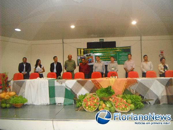 Realizada abertura do II Seminário de Formação para o Desenvolvimento Rural Sustentável e Solidário da Microrregião de Floriano.(Imagem:FlorianoNews)