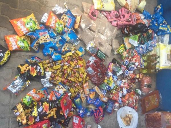 Vigilância Sanitária apreende meia tonelada de alimentos vencidos em Floriano.(Imagem:SECOM)