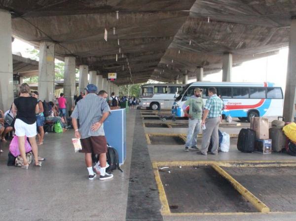 Empresas reforçaram frota para atender demanda de Natal.(Imagem:Catarina Costa/G1 PI)