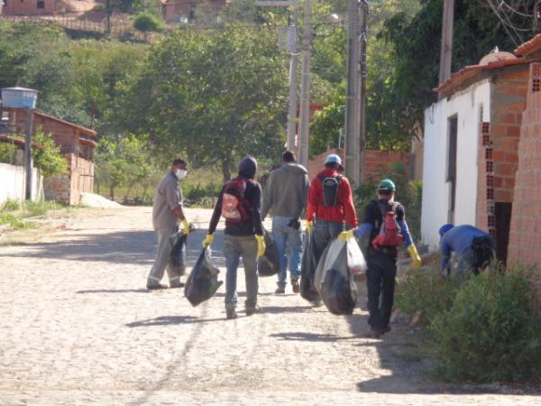 Floriano realiza mutirão contra a dengue nos bairros São Cristovão e Irapuá I.(Imagem:FlorianoNews)