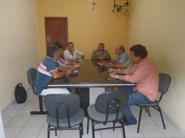 Membros do Conselho Municipal de Segurança participam de reunião no 3º BPM.(Imagem:FlorianoNews)