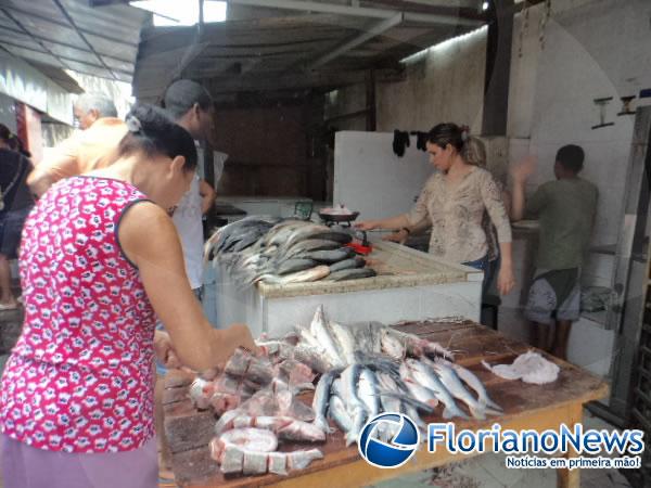 Quaresma promete aquecer as vendas no mercado de peixes em Floriano.(Imagem:FlorianoNews)