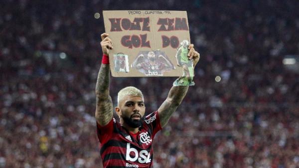 Gabigol marcou duas vezes e foi um dos grandes destaques do Flamengo em goleada sobre Grêmio.(Imagem:Bruno Baketa/AGIF)